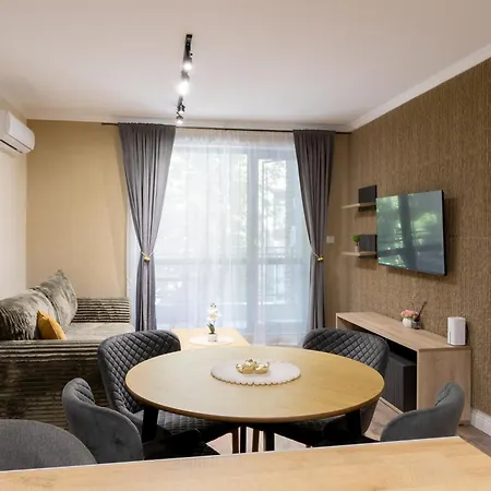 Rich 8 Apartamento