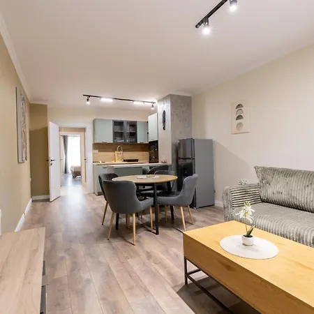 Rich 8 Apartamento